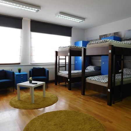 Hostel Bureau Zagreb Chambre photo